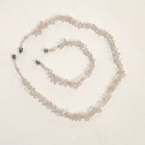Rose quartz necklace and bracelet